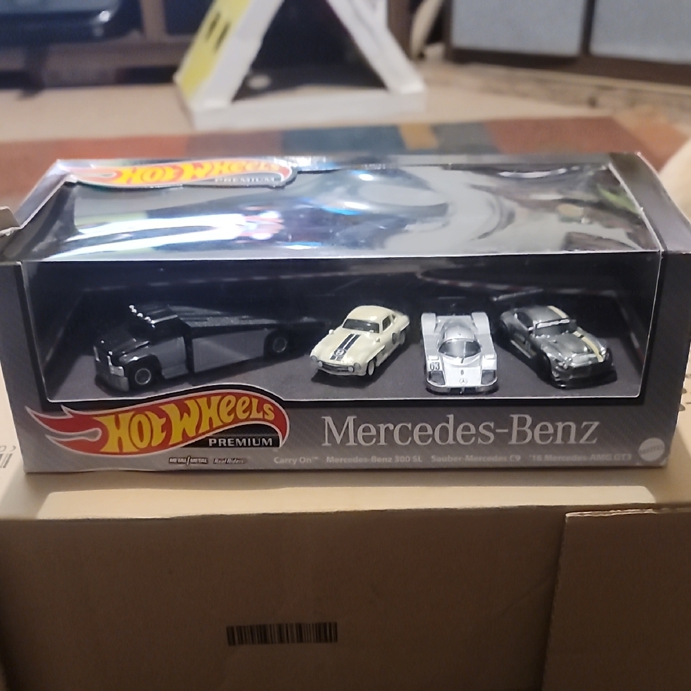 Hot Wheels Mercedes-Benz Premium Toy Car Set - Black, White, Silver